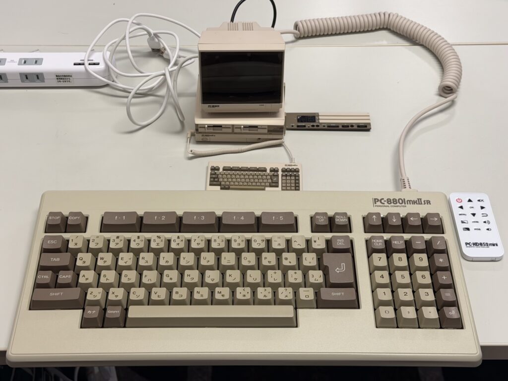 IMG_E8791-1024x768 PasocomMini PC-8801mkIISR のデモンストレーションを披露