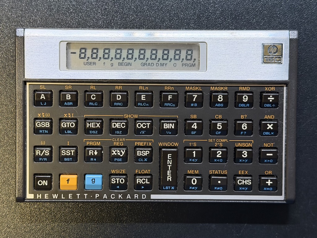 HP16C5 プログラマー完全専用電卓「HP-16C」。それは手に乗るコンピュータ・デバッグ・ツールだ。